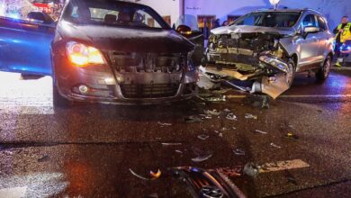 Am Samstagnachmittag, den 07. Dezember 2024, ereignete sich auf der Straße Stadtberg in Leipheim ein Verkehrsunfall, bei dem zwei Fahrzeuge kollidierten.
