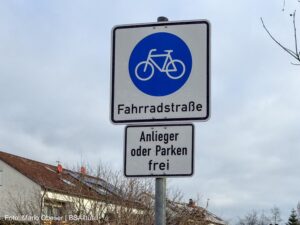 Günzburger Fahrradstraße: Wenn Fußgänger „Vorrang“ verwechseln, wird’s gefährlich