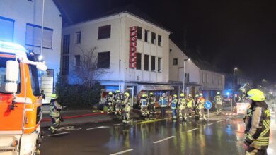 Am Montag, 19.09.2026, ist es gegen 17.30 Uhr in der Bahnhofsstraße in Günzburg zu einem Brand gekommen.