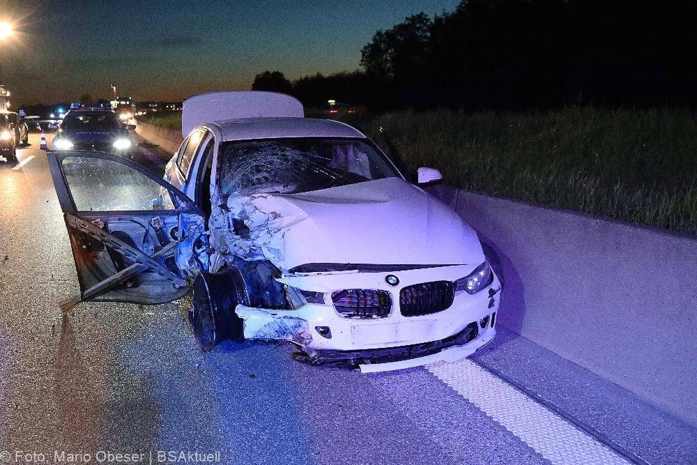 Auffahrunfall A8 Leipheim Guenzburg 23.05.2021