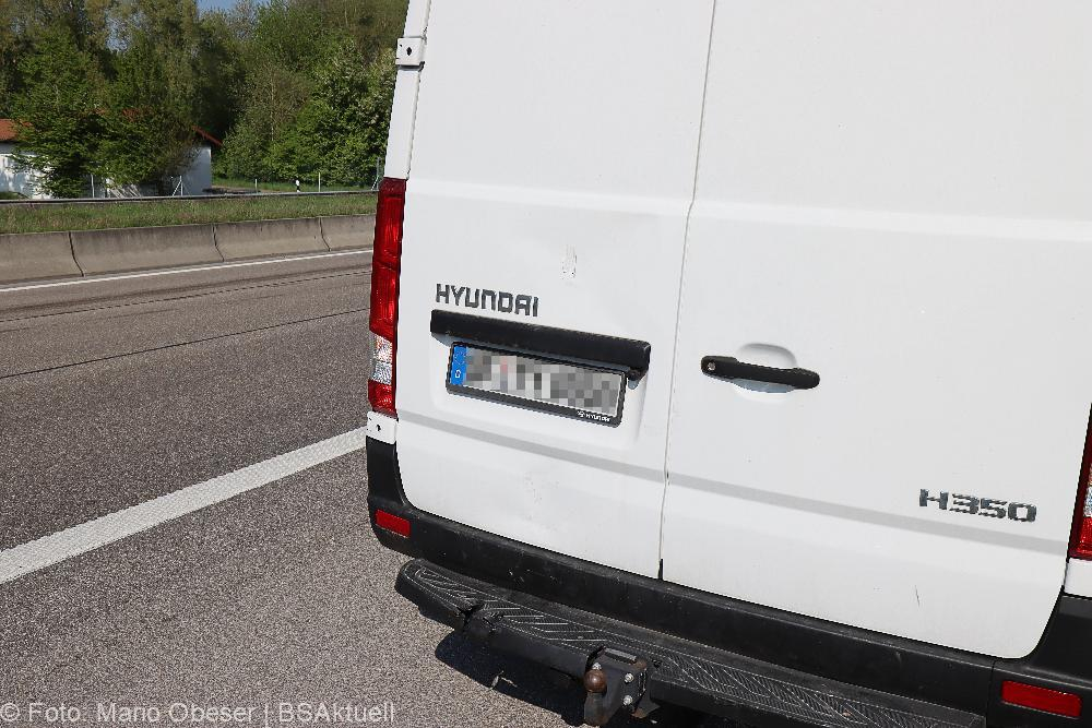 Unfall A8 Motorrad Transporter 09052022