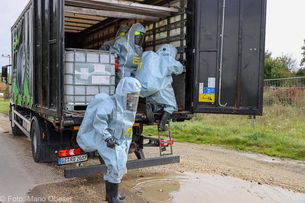 Große Katastrophenschutz-Übung bei Firma Rigdon in Günzburg