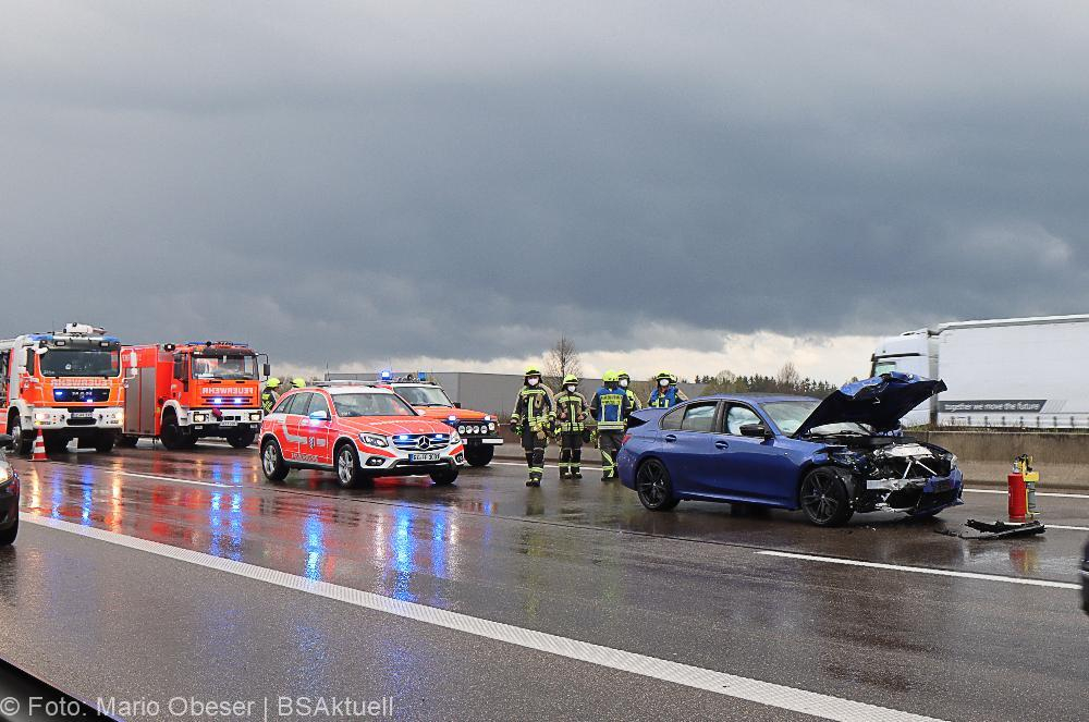 Unfall A8 Günzburg - Leipheim 26042022