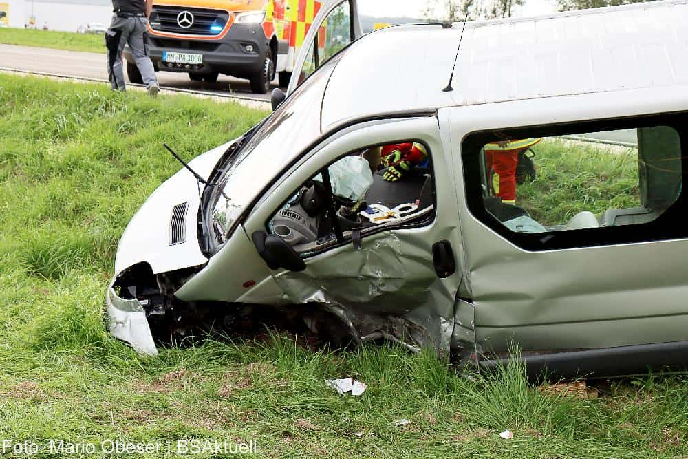 Unfall Ziemetshausen B300 06092022