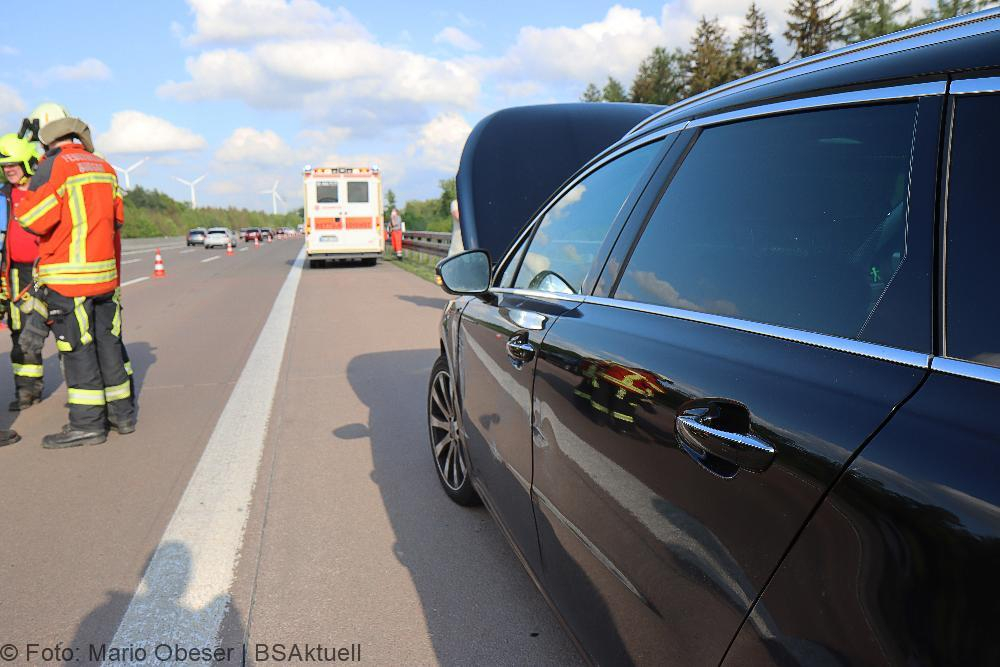 Unfall A8 Lkw Pkws Jettingen-Scheppach 13052022