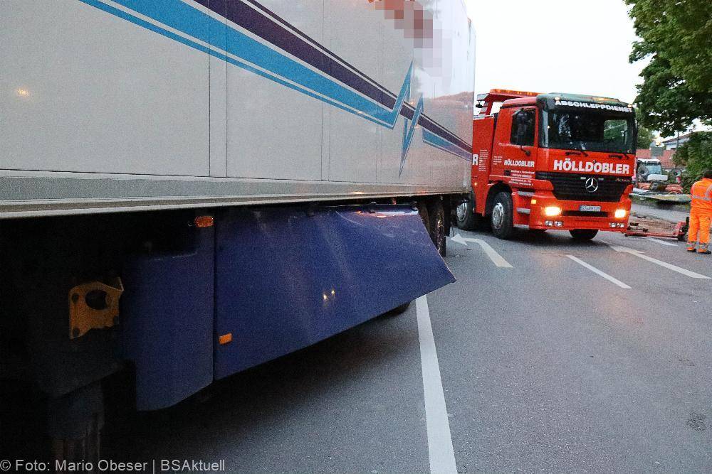 Unfall Lkw kollidieren Dillingen