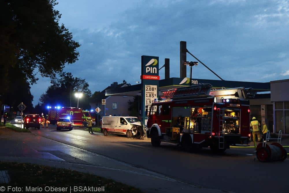 Unfall Ichenhausen Tankstelle
