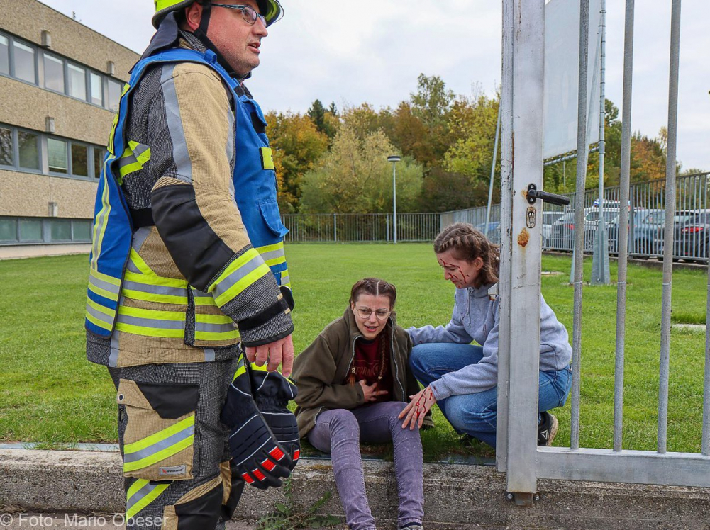 Große Katastrophenschutz-Übung bei Firma Rigdon in Günzburg