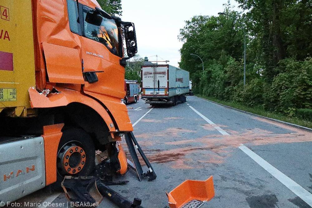 Unfall Lkw kollidieren Dillingen