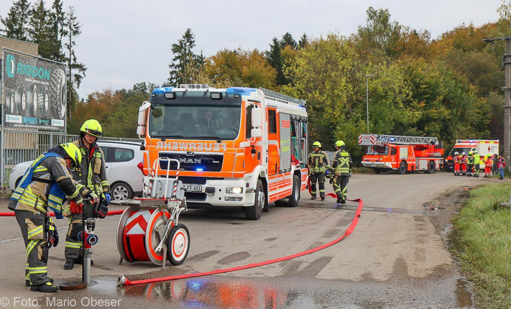 Große Katastrophenschutz-Übung bei Firma Rigdon in Günzburg