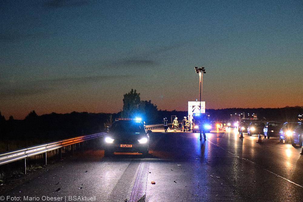 Auffahrunfall A8 Leipheim Guenzburg 23.05.2021