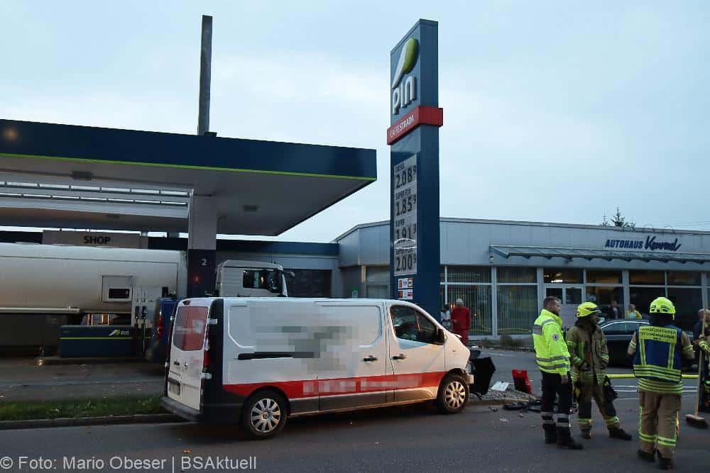 Unfall Ichenhausen Tankstelle