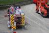 Lkw kippt in See Gundelfingen 04052021 21