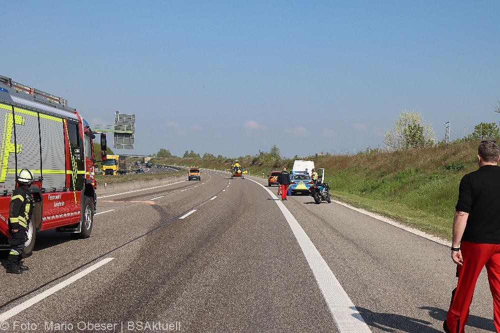 Unfall A8 Motorrad Transporter 09052022