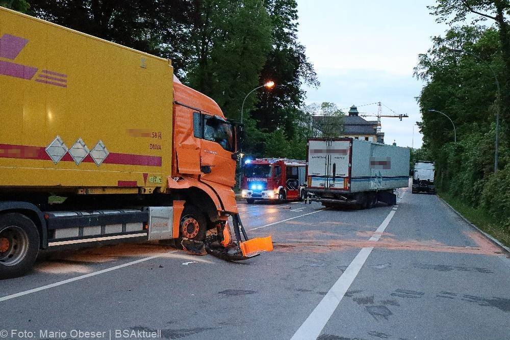 Unfall Lkw kollidieren Dillingen