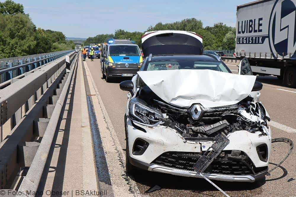 Unfall A8 bei Leipheim