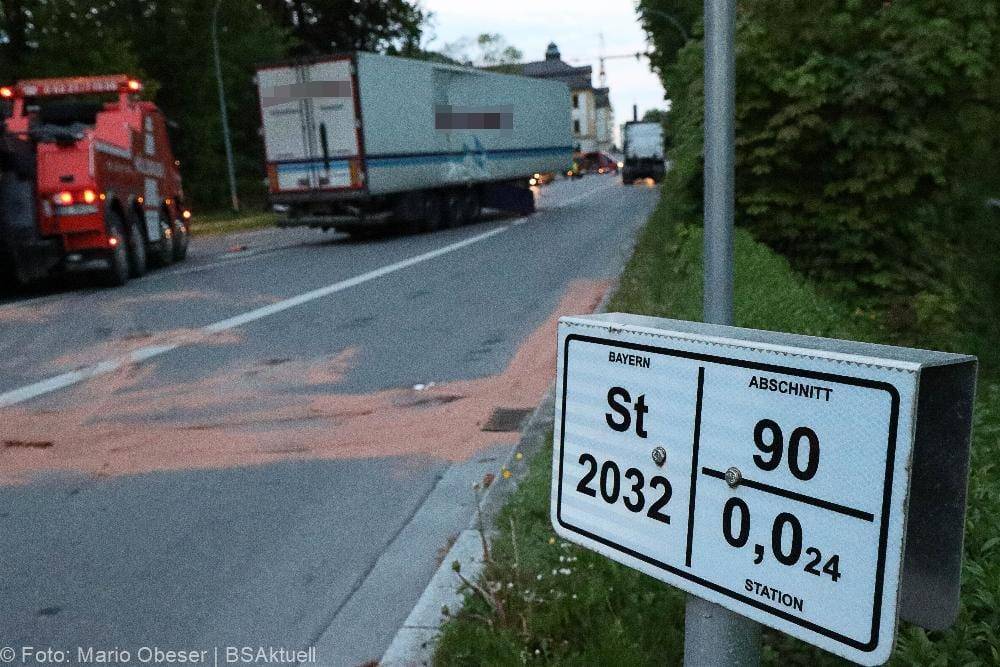Unfall Lkw kollidieren Dillingen