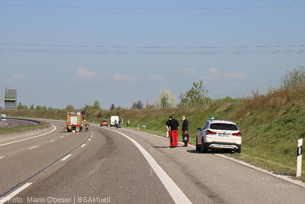 Unfall A8 Motorrad Transporter 09052022