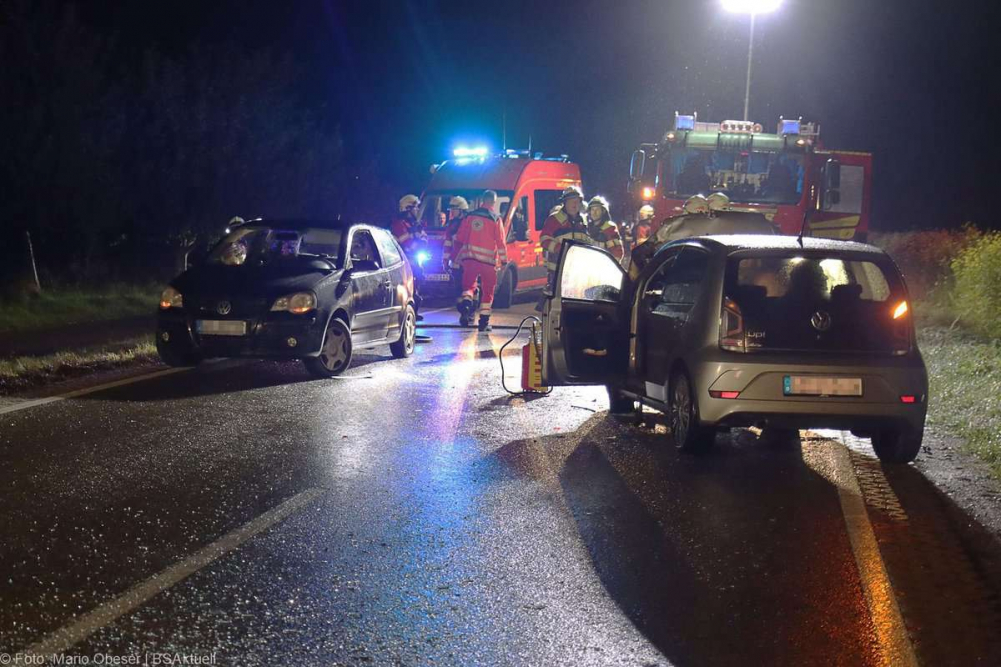 Am Dienstagabend, den 22. Oktober 2024, ereigneten sich kurz nach 21 Uhr auf der Kreisstraße GZ17, zwischen Jettingen und Goldbach, zwei aufeinanderfolgende Verkehrsunfälle.