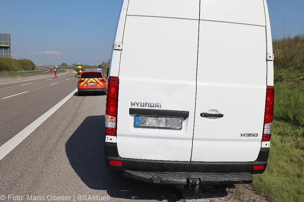 Unfall A8 Motorrad Transporter 09052022