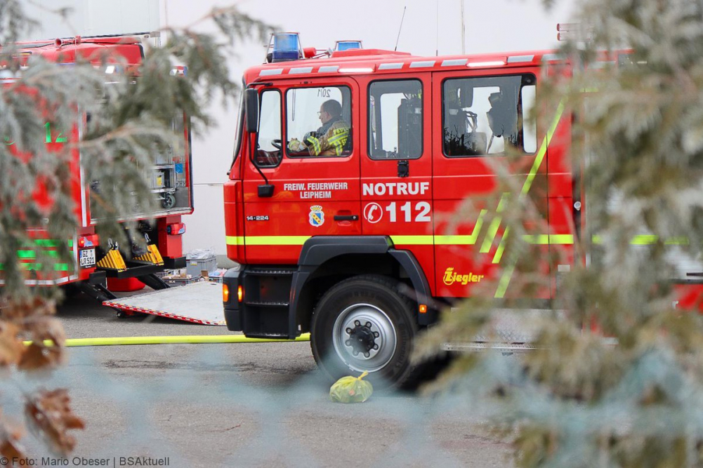 Am Montagvormittag, den 30. Dezember 2024, wurde ein Großaufgebot an Einsatzkräften zu einem Vorfall auf das Betriebsgelände einer Firma in der Rudolf-Diesel-Straße in Günzburg gerufen.
