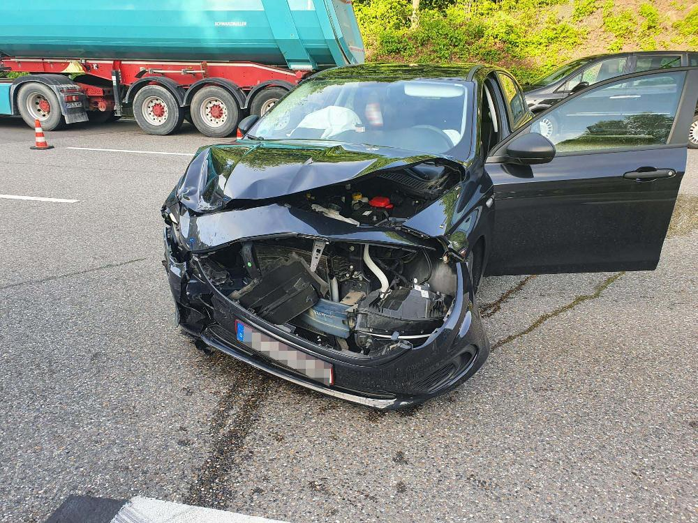Unfall Günzburg Lindenallee Polizeiohr