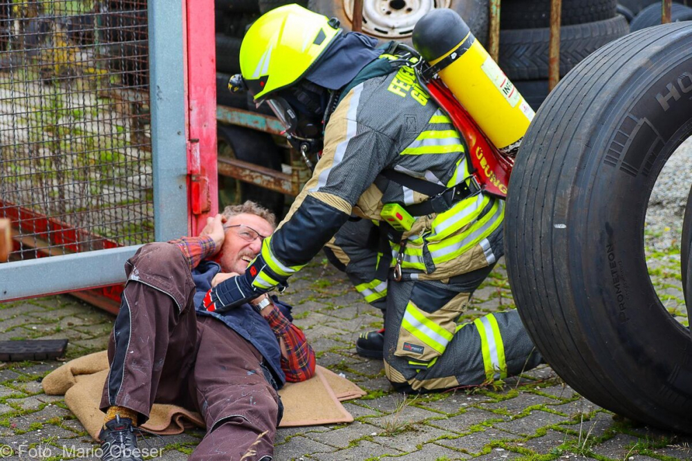 Große Katastrophenschutz-Übung bei Firma Rigdon in Günzburg