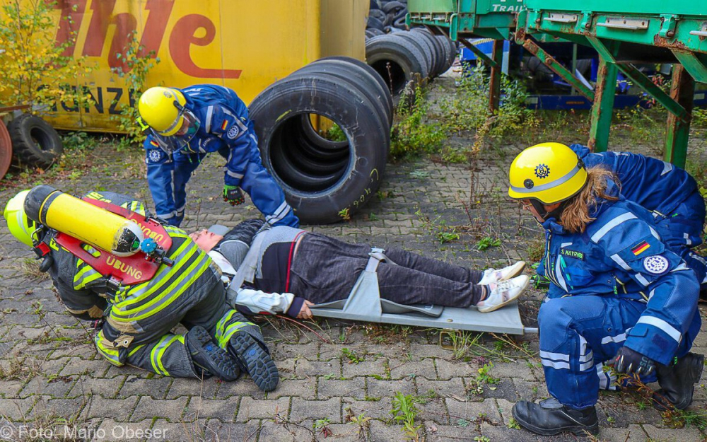 Große Katastrophenschutz-Übung bei Firma Rigdon in Günzburg