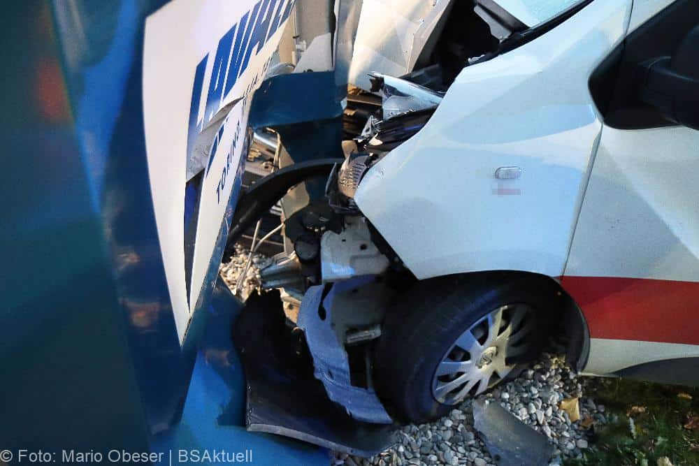 Unfall Ichenhausen Tankstelle