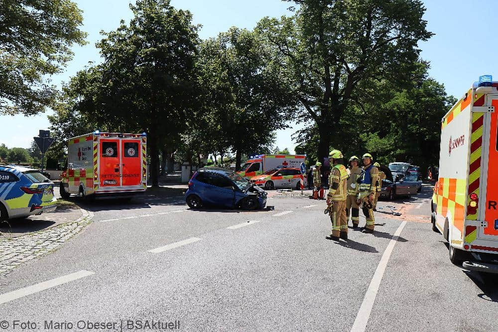 Unfall Ichenhausen B16 15072022