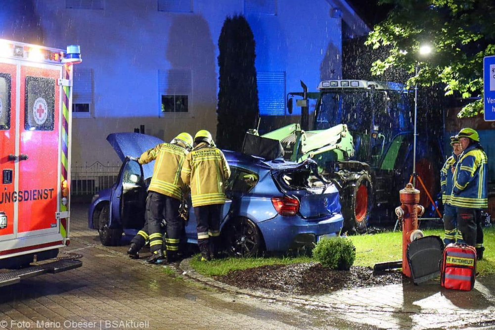 Am frühen Samstagmorgen, den 22. Juni 2024, kam es in Wattenweiler zu einem schweren Verkehrsunfall